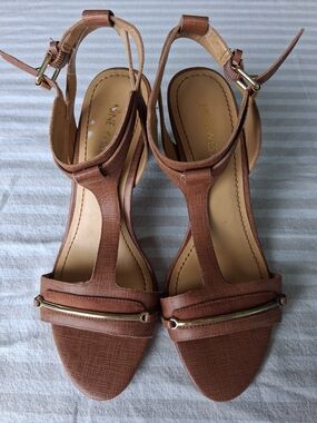 Nine West Women's Brown T-Strap Slingback Sandals - Size 7
